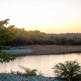 อ่างเก็บน้ำเขาพระ อู่ทอง