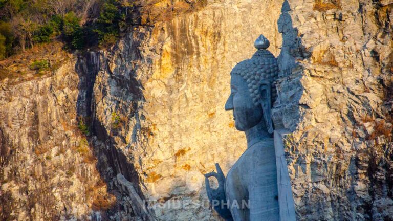 พระพุทธปุษยคีรี พุทธมณฑลประจำจังหวัดสุพรรณบุรี insidesuphan